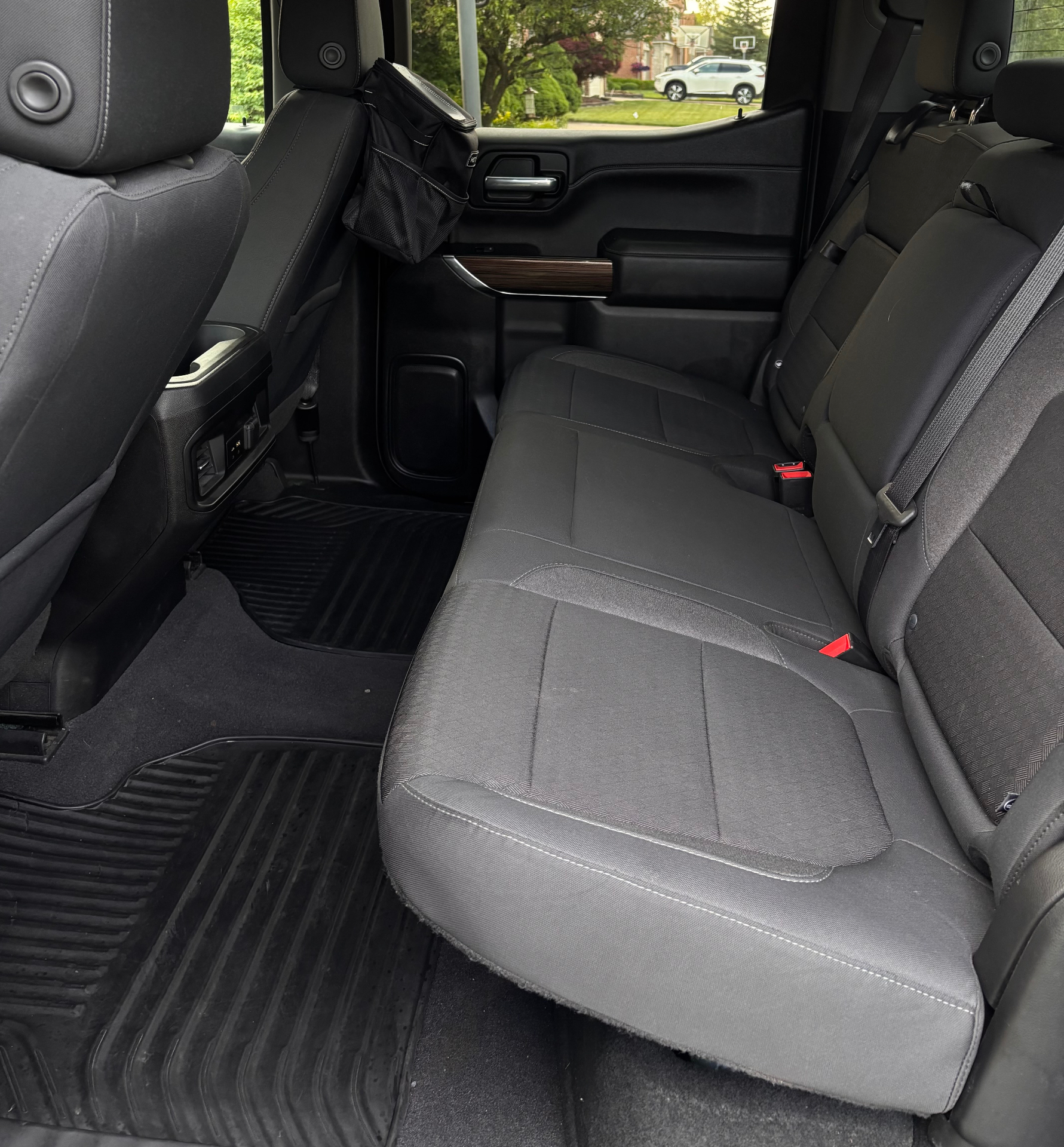 Detailed vehicle interior 4